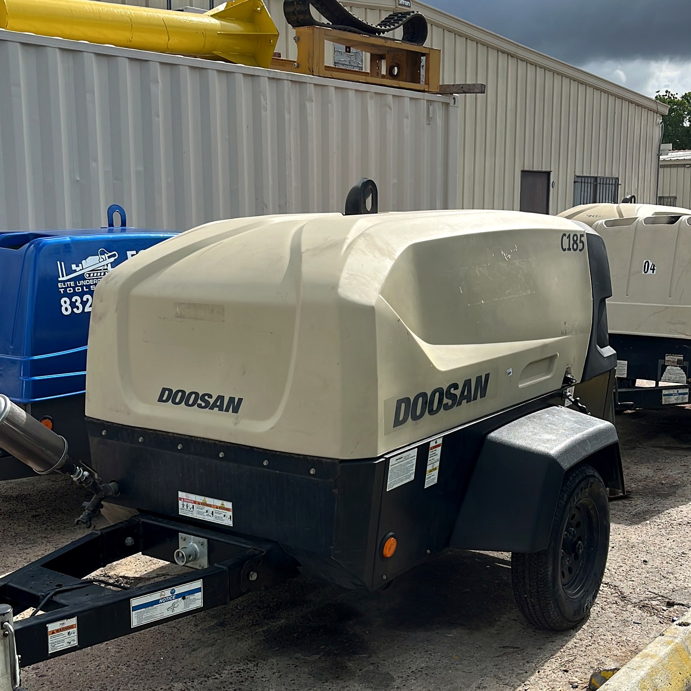 Doosan 185 CFM compressor rental unit
